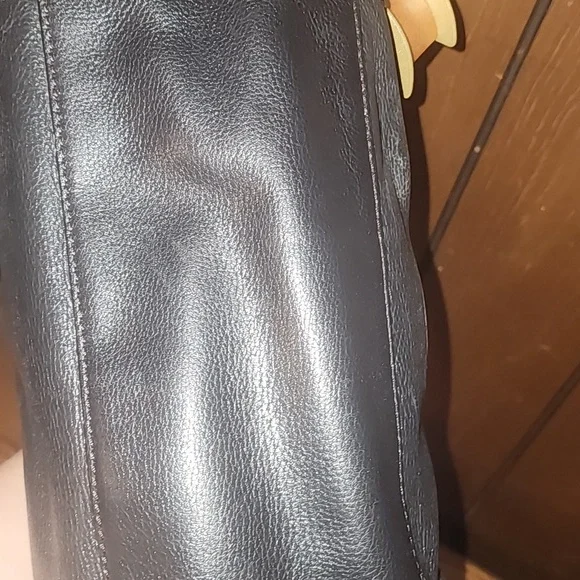 Leather Fossil Satchel - Picture 6 of 8